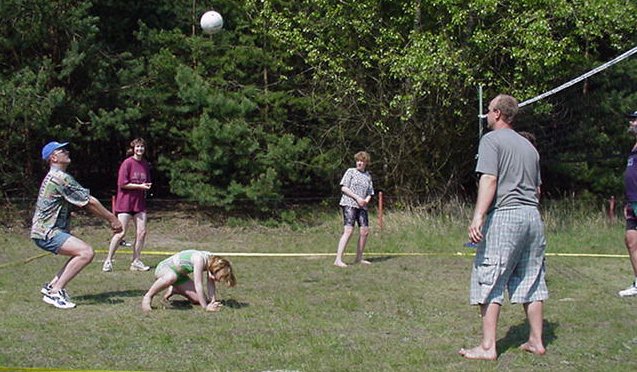 Mai 2000: beim Volleyball